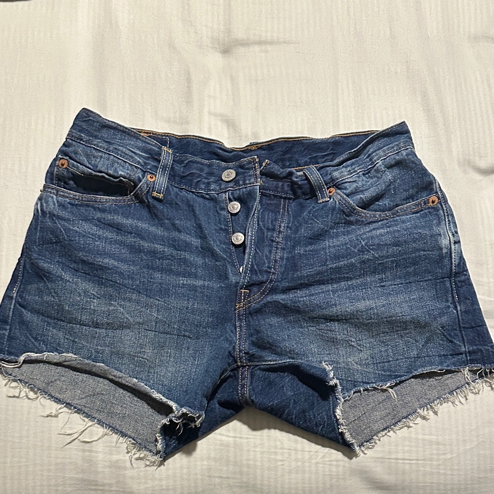 Levi 501 28 inch waist women’s denim cut off shorts